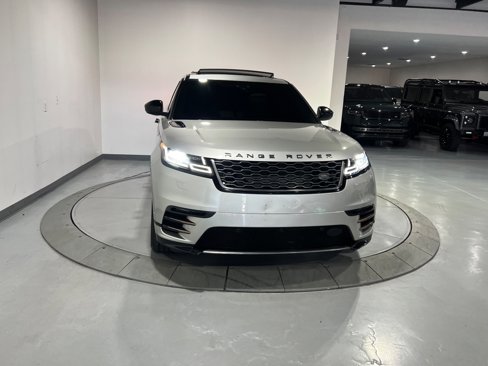 Used 2018 Land Rover Range Rover Velar R-Dynamic HSE image 5