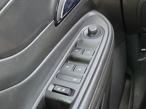 Used 2018 Buick Encore Preferred image 13