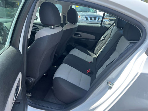 Used 2016 Chevrolet Cruze LS image 18