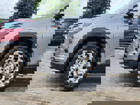 Used 2025 Chevrolet Trax LS w/ LS Convenience Package image 8