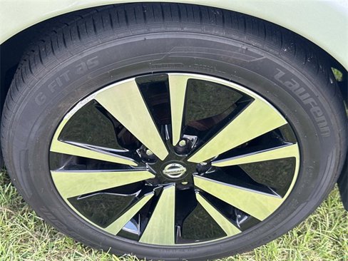 Used 2022 Nissan Altima 2.5 SV image 11