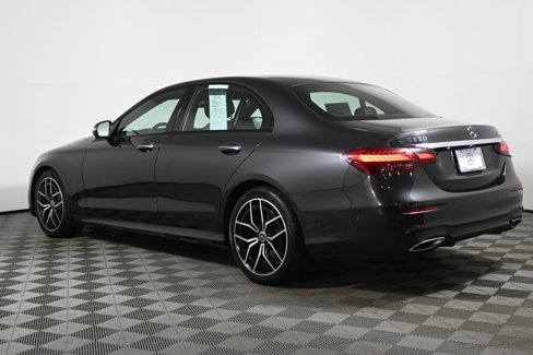 Used 2021 Mercedes-Benz E 350 4MATIC Sedan image 5