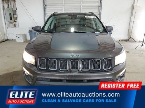 Used 2021 Jeep Compass Trailhawk image 9