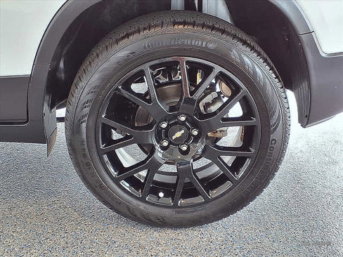 Used 2022 Chevrolet Trax LT w/ Sport Edition image 3