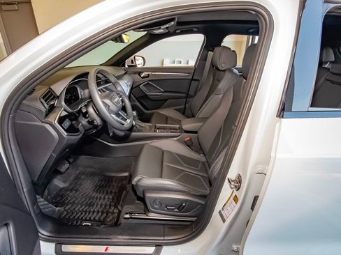 Certified 2025 Audi Q3 2.0T Premium image 36