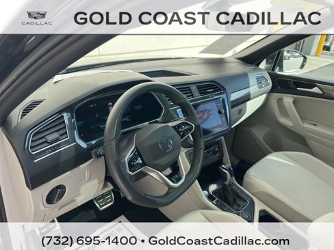Used 2022 Volkswagen Tiguan SE R-Line image 17
