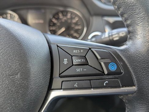Used 2020 Nissan Rogue SL image 15