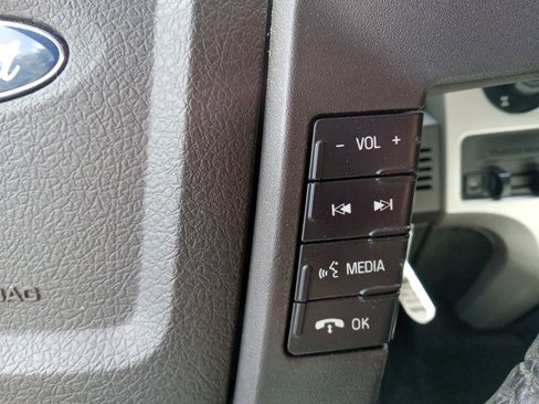 Used 2013 Ford F150 XLT w/ Luxury Equipment Group image 18