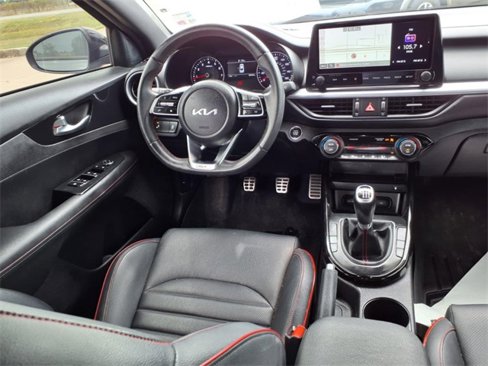 Used 2023 Kia Forte GT image 4