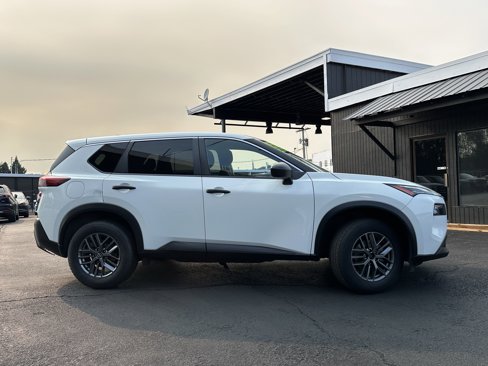 Used 2021 Nissan Rogue S image 5