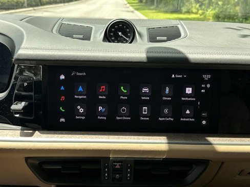 Certified 2024 Porsche Cayenne Coupe image 20