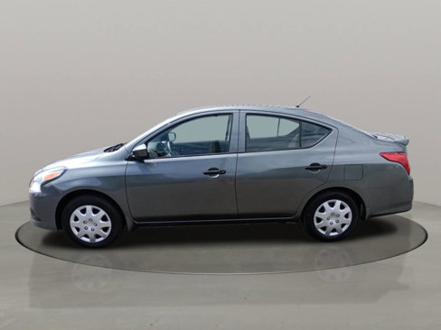 Used 2016 Nissan Versa S Plus image 3