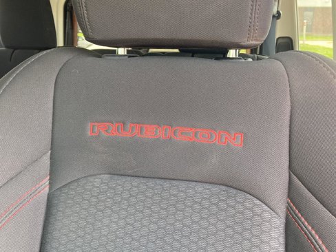 Used 2019 Jeep Wrangler Unlimited Rubicon image 16
