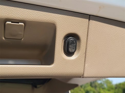 Used 2017 Chevrolet Suburban LT w/ Texas Edition Package image 11