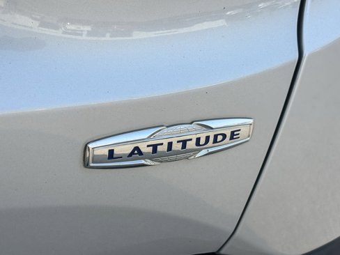 Used 2018 Jeep Renegade Latitude w/ Trailer Tow Group image 4