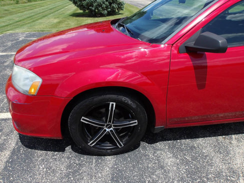 Used 2013 Dodge Avenger SE image 26