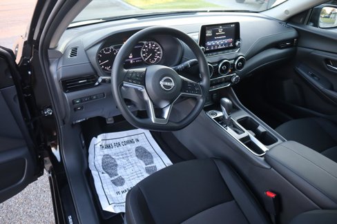 New 2025 Nissan Sentra SV w/ Trunk Package image 16