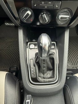 Used 2016 Volkswagen Jetta Sport image 26