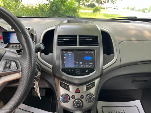 Used 2015 Chevrolet Sonic LT image 9