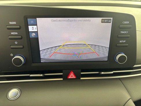 New 2025 Hyundai Elantra Sport image 28