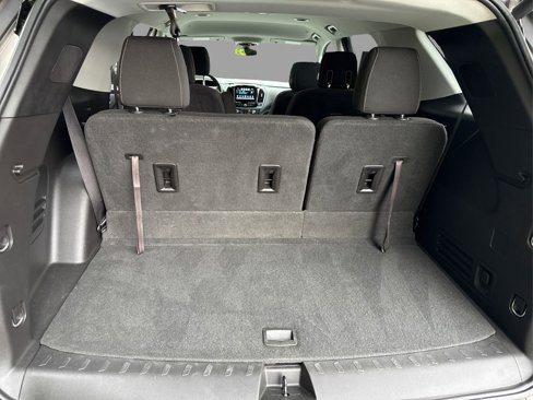 Used 2018 Chevrolet Traverse LT image 11