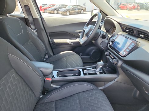 Used 2022 Nissan Kicks SV image 19