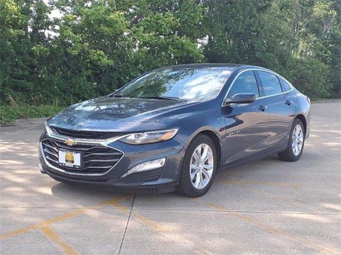 Used 2022 Chevrolet Malibu LT image 2