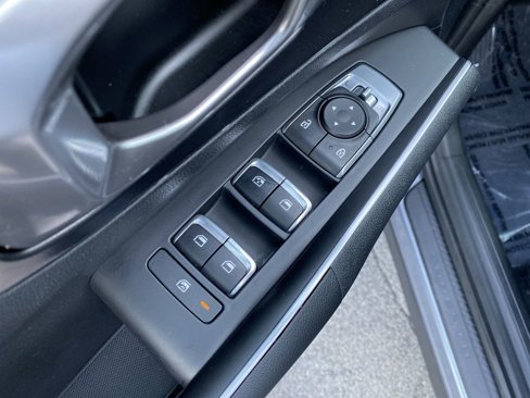 Used 2021 Kia Sorento LX image 32