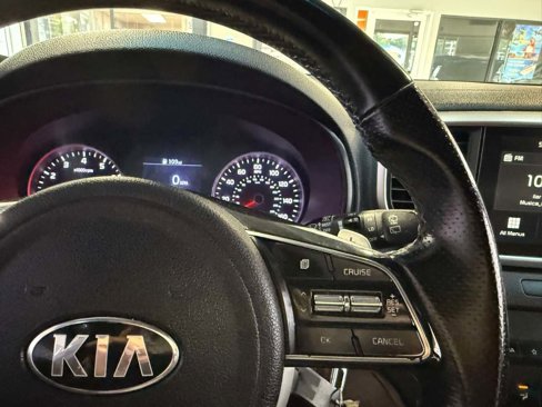 Used 2020 Kia Sportage S image 15