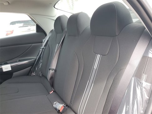 New 2025 Hyundai Elantra Blue image 9