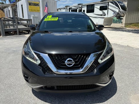 Used 2018 Nissan Murano SV image 2