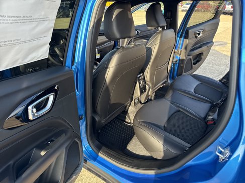 New 2025 Jeep Compass Latitude w/ Convenience Group image 25