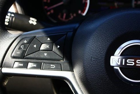 Used 2023 Nissan Altima 2.5 SV image 12