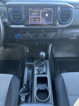Used 2020 Toyota Tacoma TRD Off-Road image 31