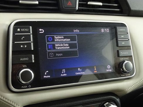 Used 2020 Nissan Versa SV image 24