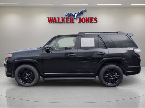 Used 2021 Toyota 4Runner Nightshade image 33