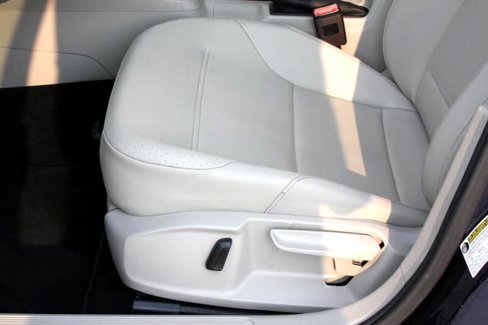 Used 2015 Volkswagen Golf TDI S image 28