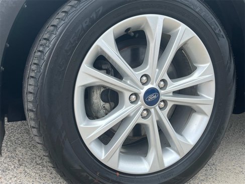 Used 2019 Ford Escape SE image 9