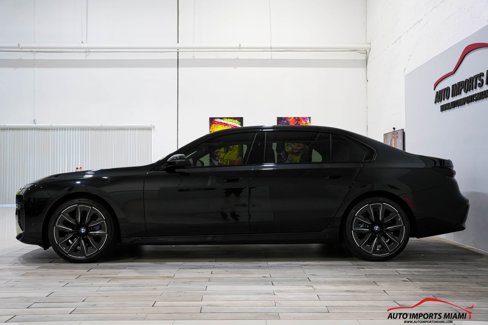 Used 2024 BMW 740i image 14