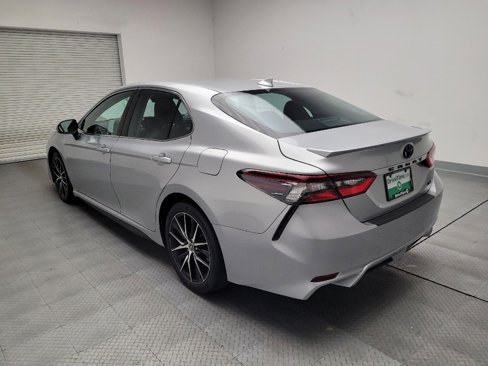 Used 2022 Toyota Camry SE image 5