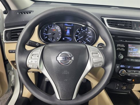 Used 2016 Nissan Rogue SV image 13