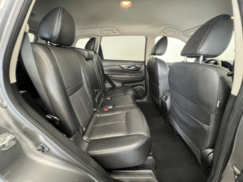 Used 2018 Nissan Rogue SL image 7