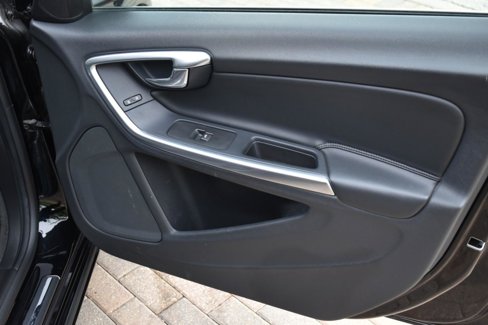 Used 2016 Volvo V60 T5 Premier image 40