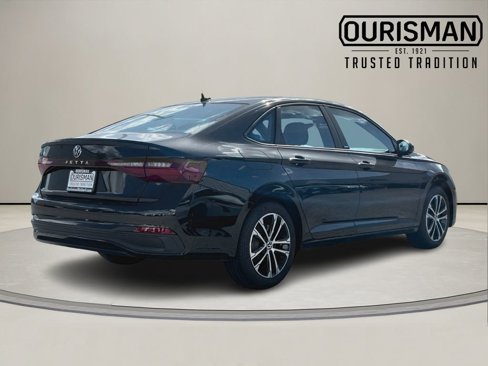 New 2025 Volkswagen Jetta Sport image 4