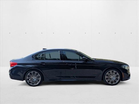 Used 2019 BMW 530i xDrive w/ M Sport Package image 4