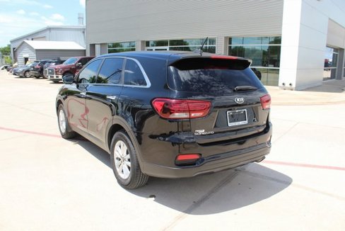 Used 2019 Kia Sorento L image 11