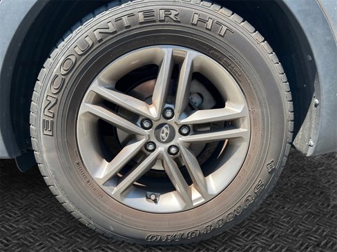 Used 2017 Hyundai Santa Fe Sport image 6