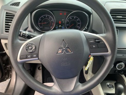 Used 2018 Mitsubishi Outlander Sport ES image 21