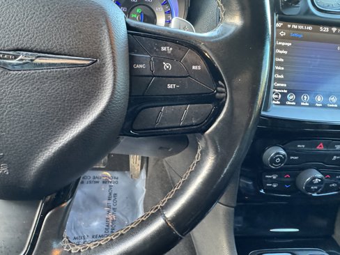 Used 2019 Chrysler 300 S image 27