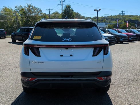 Used 2022 Hyundai Tucson SEL w/ Convenience Package image 4